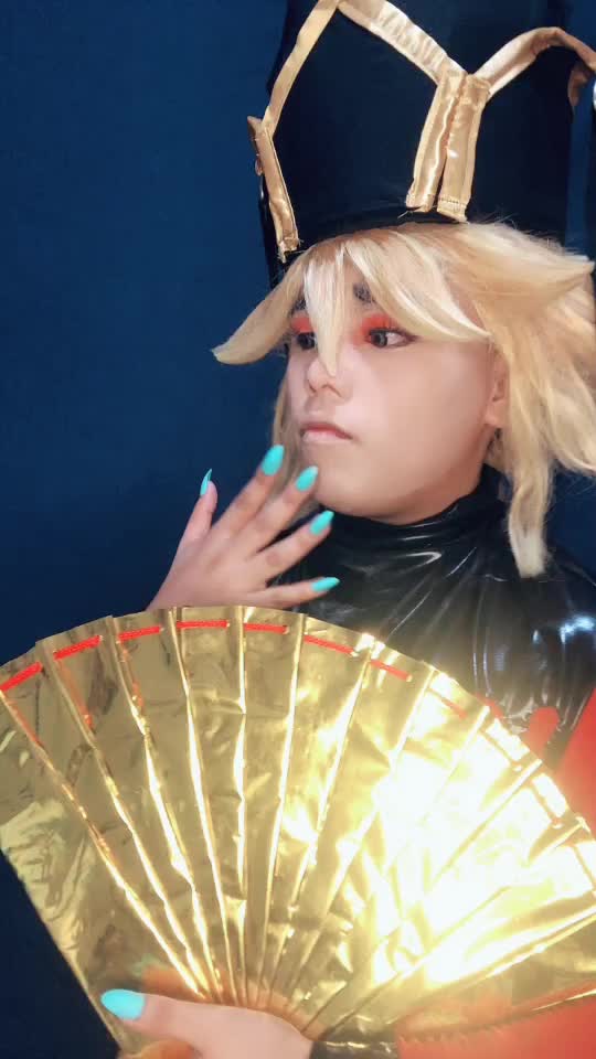 @Random_Cosplayz