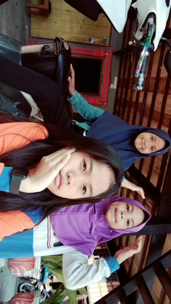 @hyra🕊