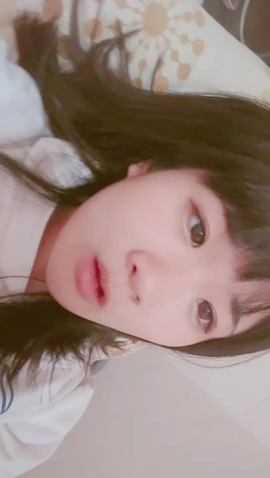 @泉 まゆな