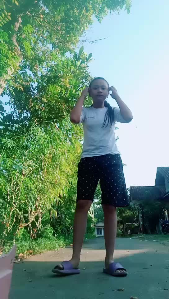 @agnes amora