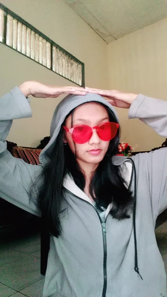 @Tia Trinova