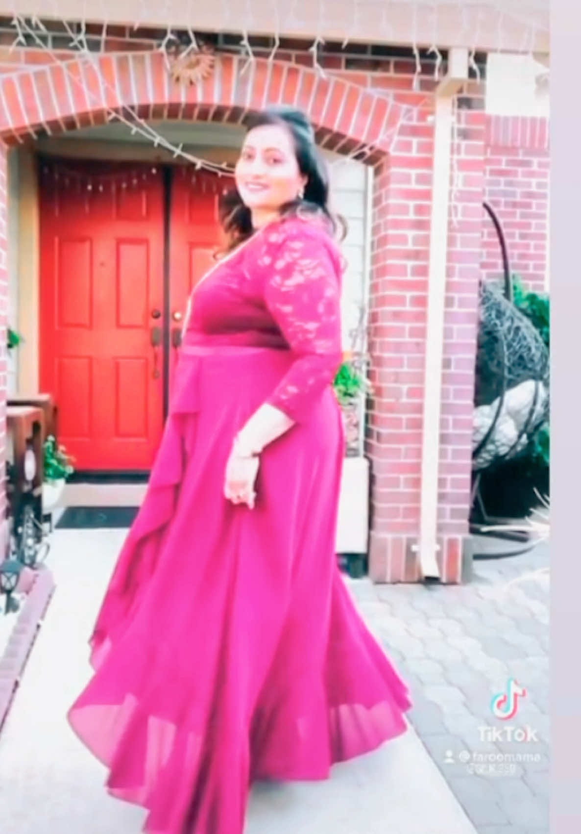 @AsliSona