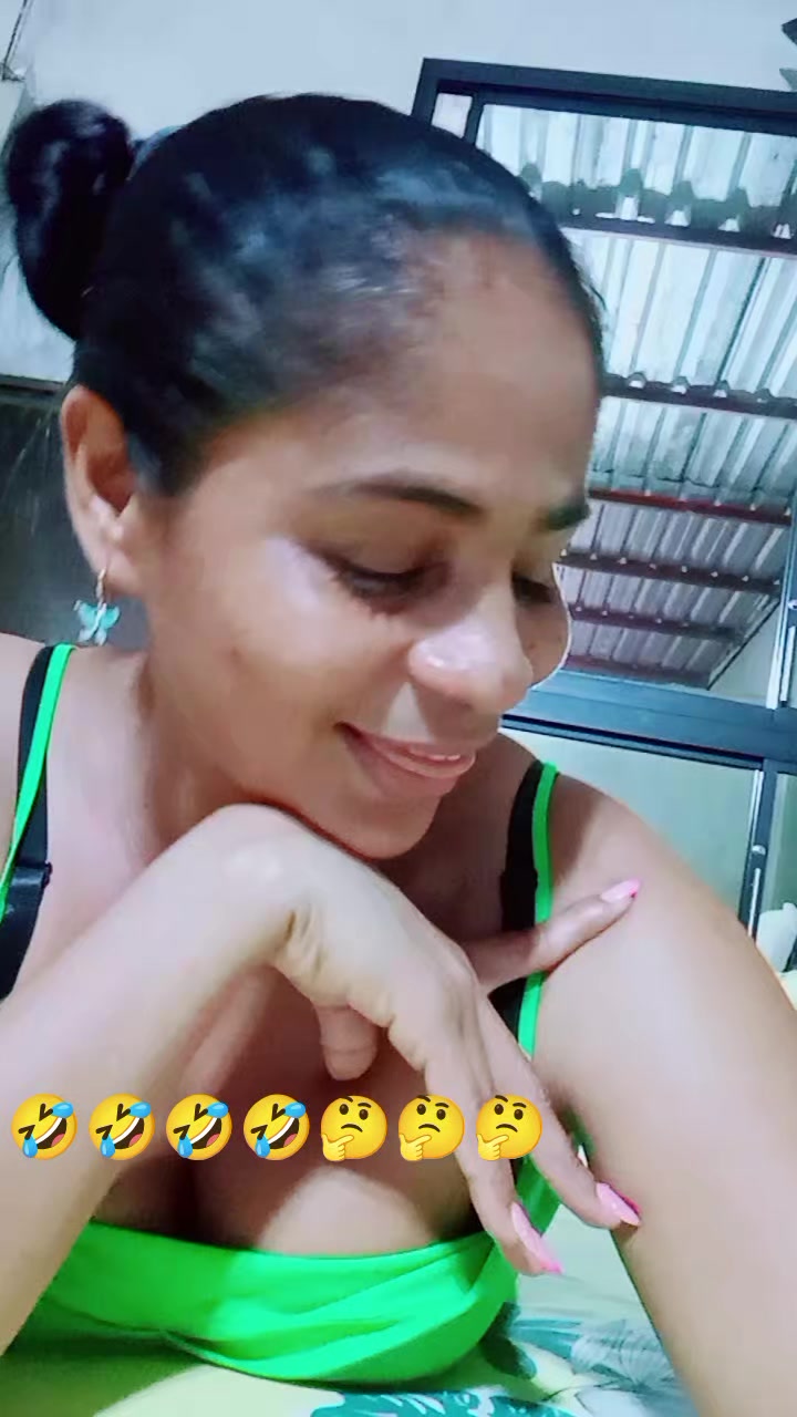 @Mar&iacute;a Castro 😘😘😘😘