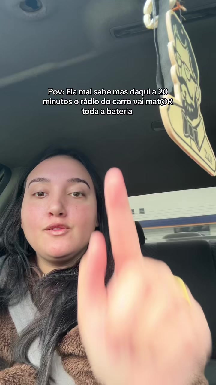 @Lívia Araújo