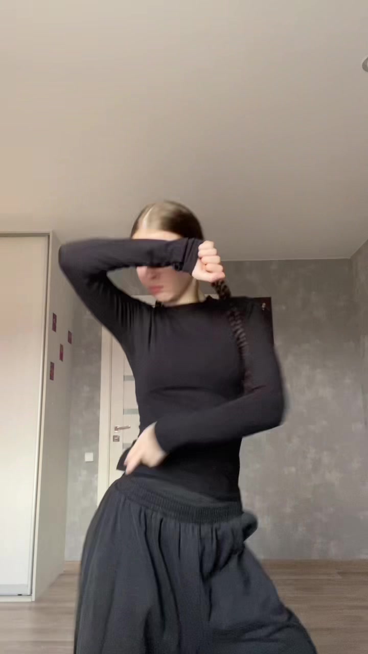 @𝐤𝐤𝐢𝐫𝐚𝐛𝐥𝐢𝐧🪩