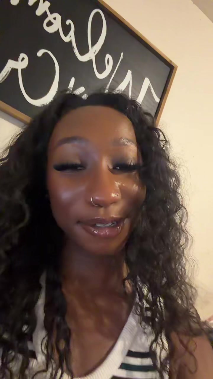 @Divineandfine_