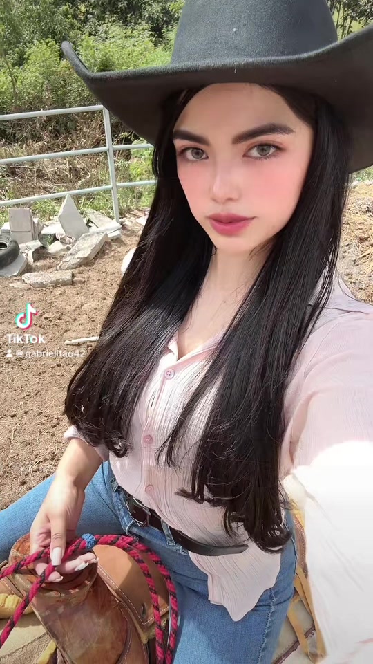 @GABBY🇬🇹SAENZ💋