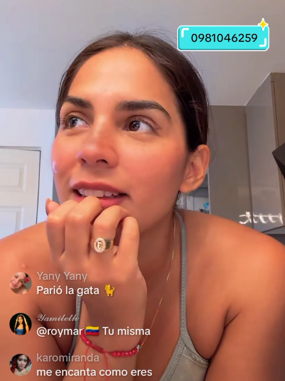 @AniEli