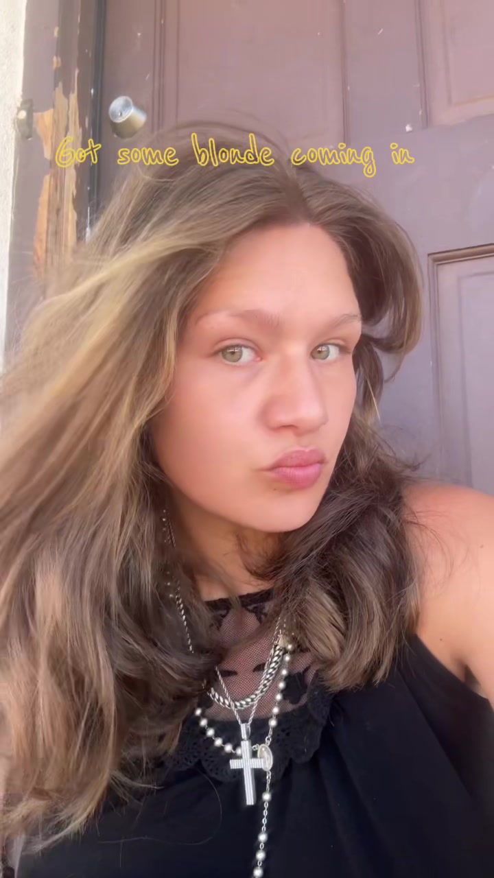 @em.e_ware