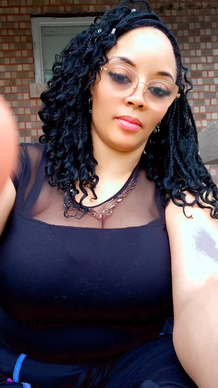 @Olivia Rose29