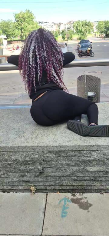 @Neishahamilton