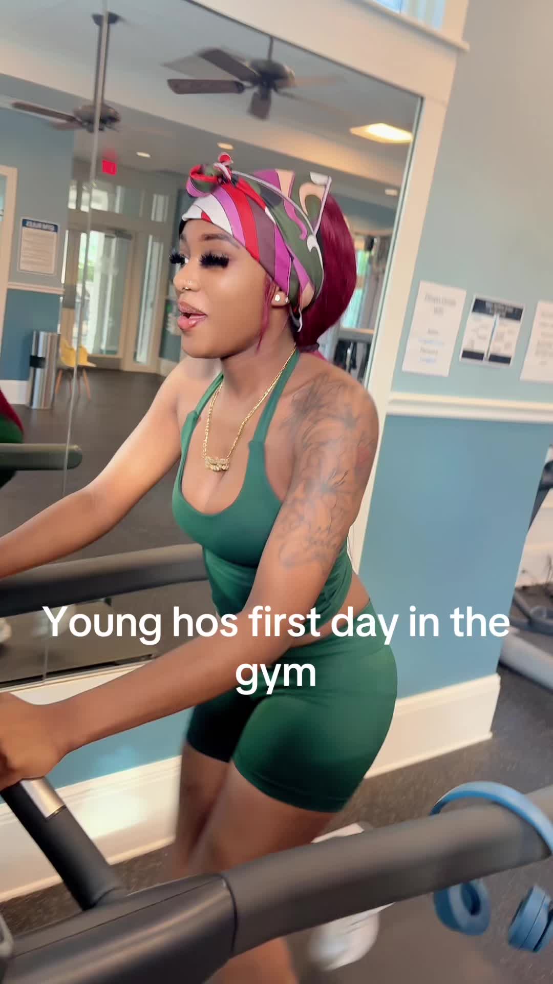 @robyn.
