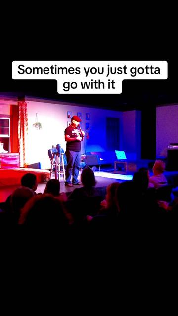 @Bee Gee Comedy❌