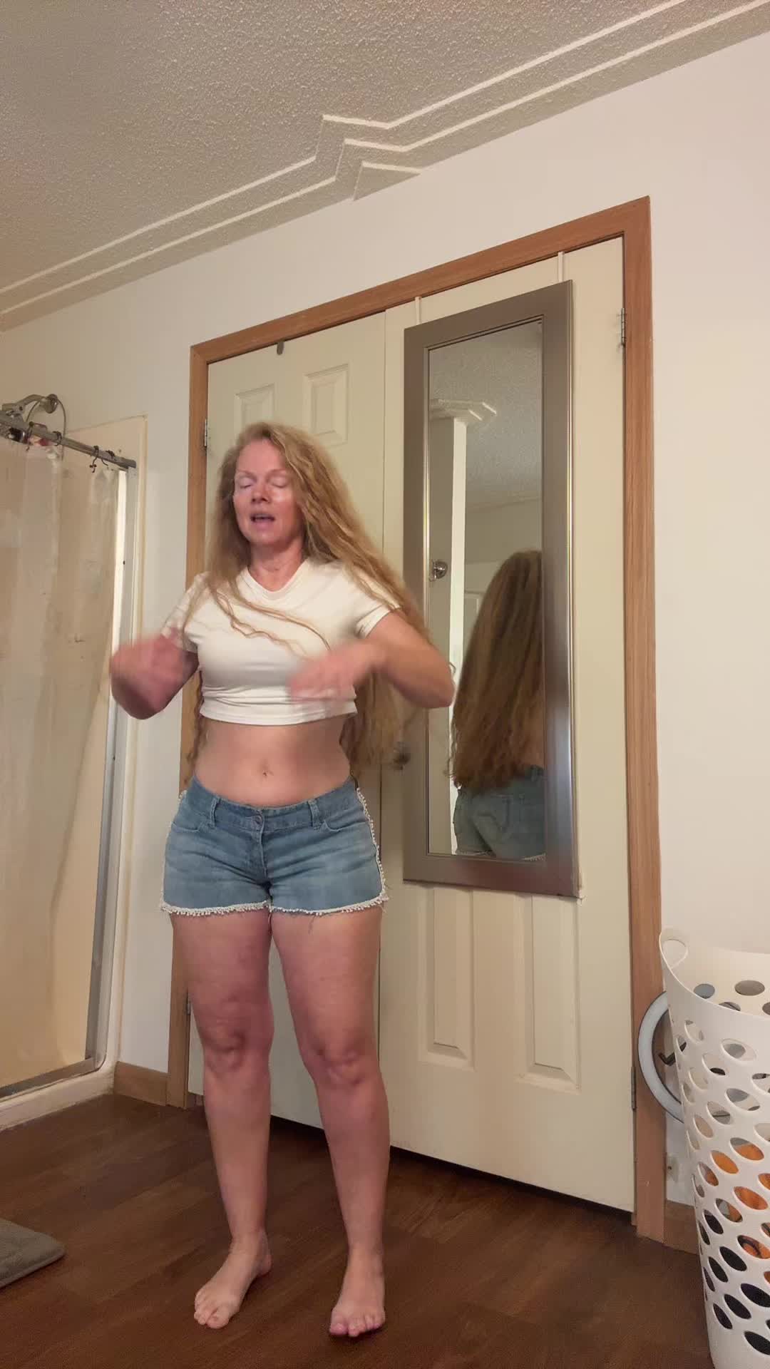 @Gg