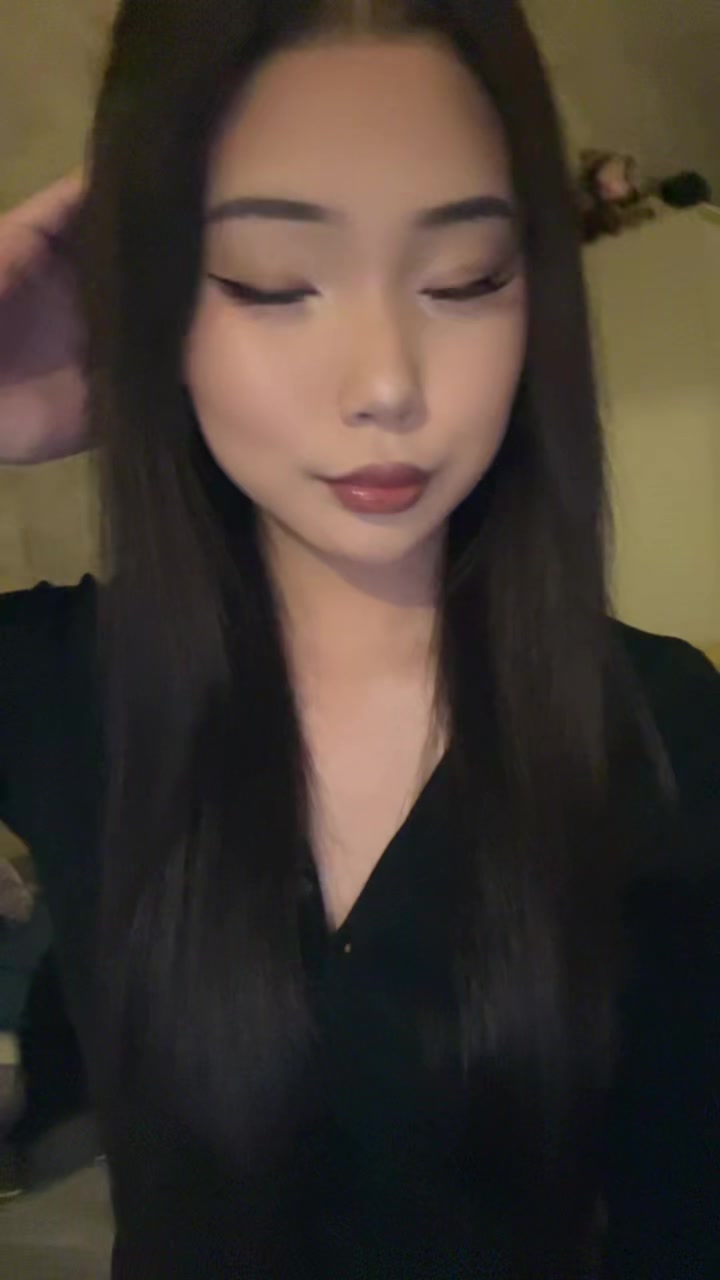 @𝐜𝐡𝐞𝐫𝐢𝐥