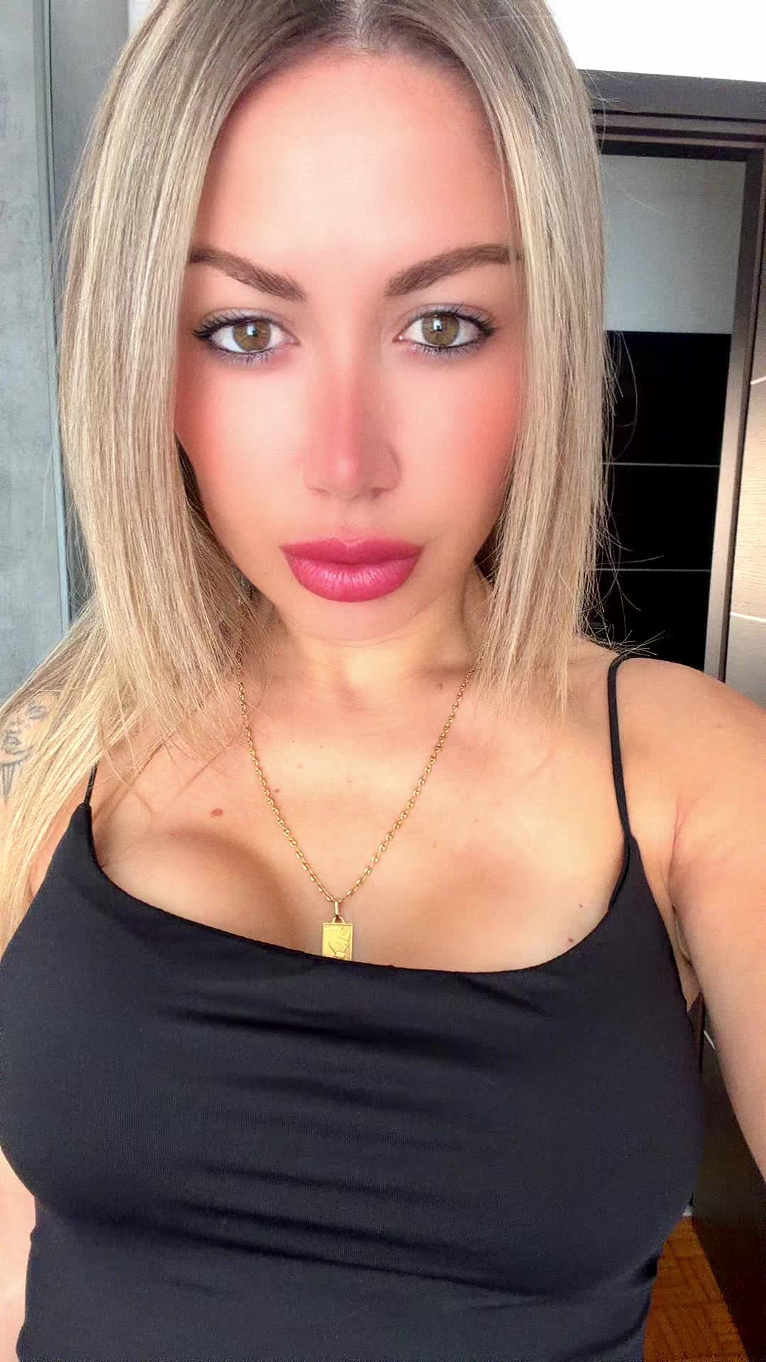 @FRANCESCA🇦🇱🇽🇰