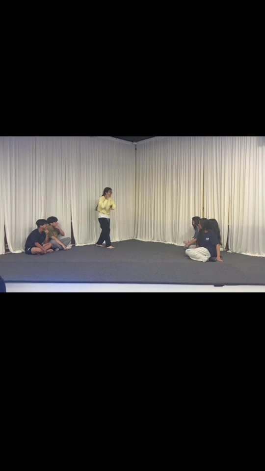 @Dancegroup