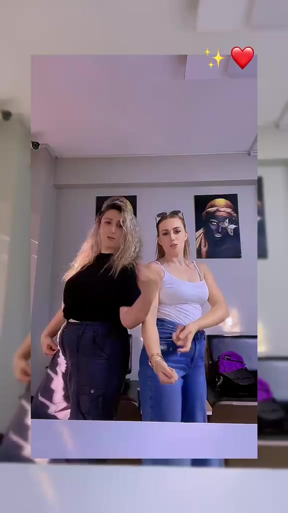 @Elaynll
