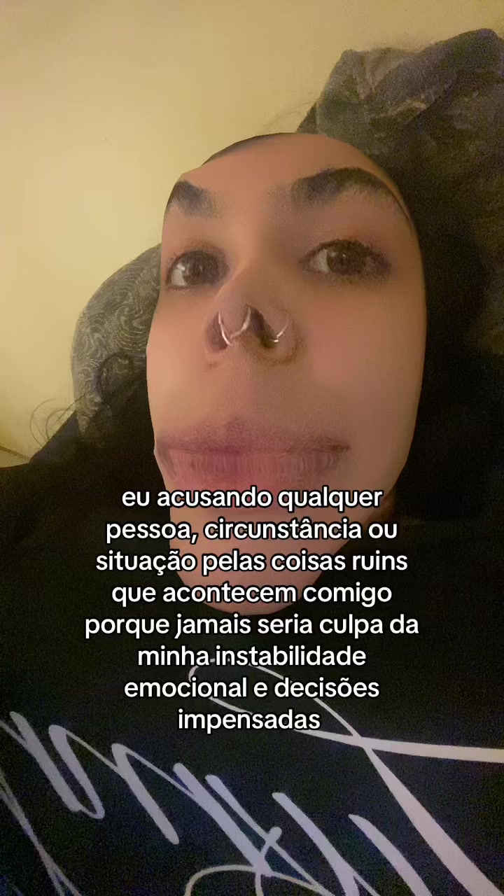 @vee ☥