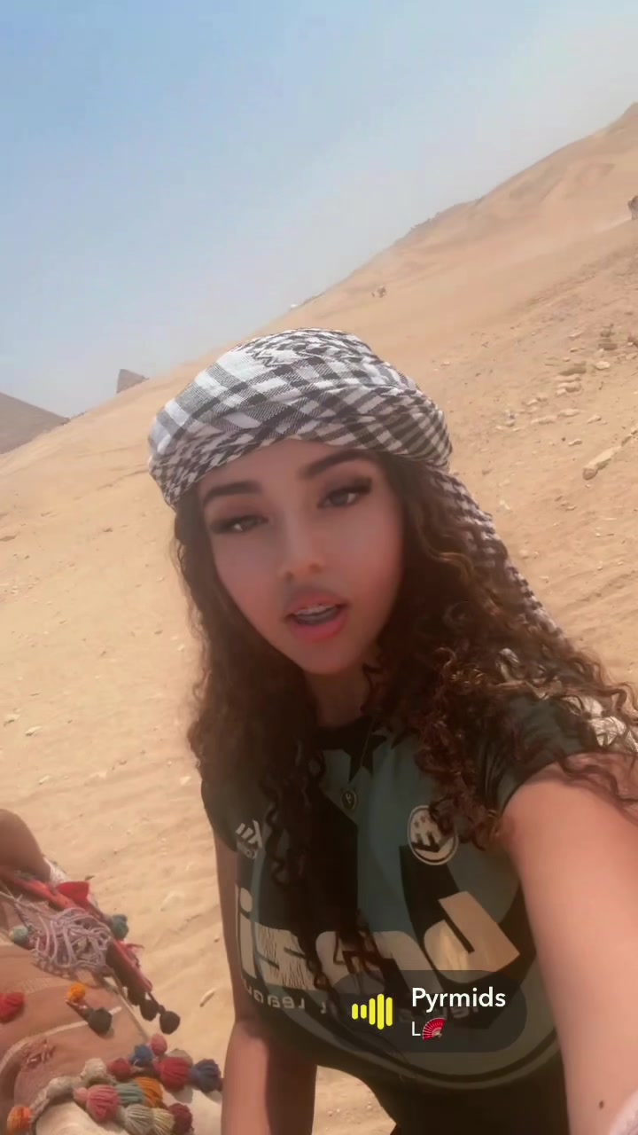 @لارا