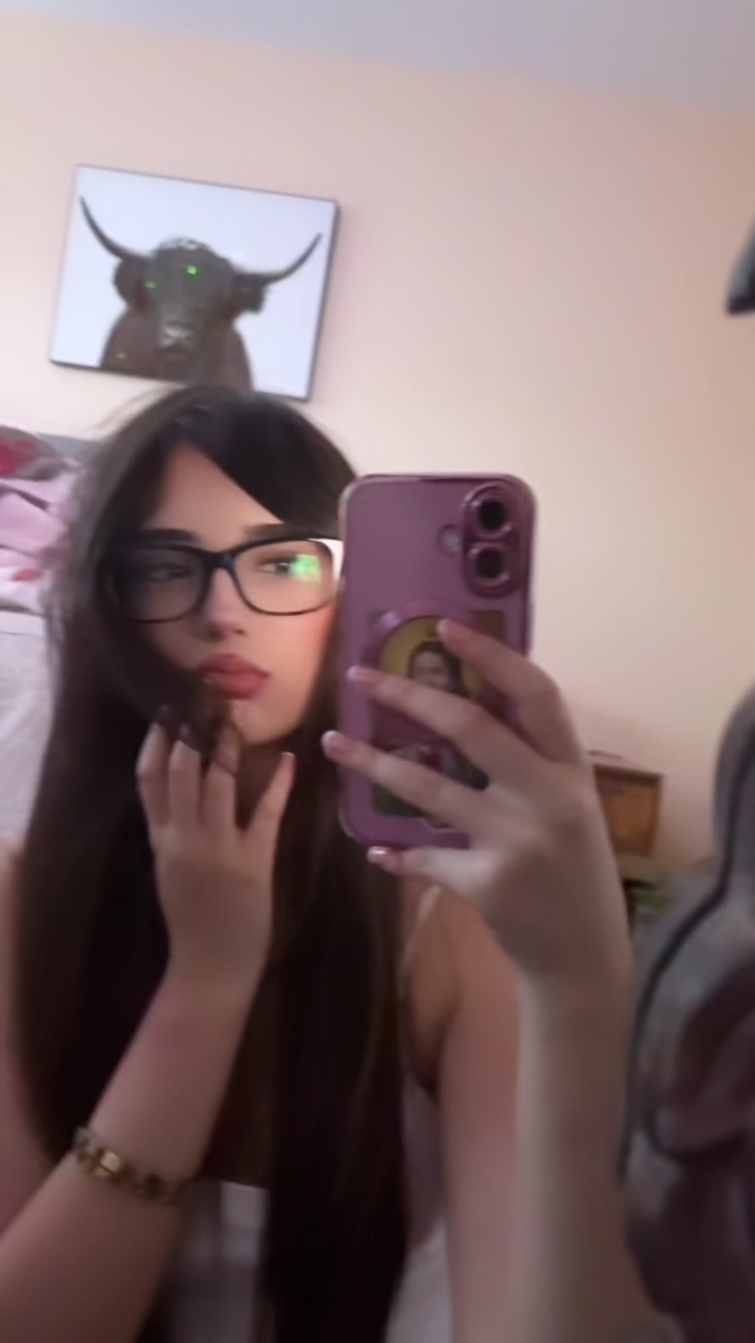 @chudmai