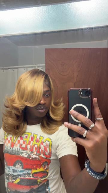 @Darkskinkenn