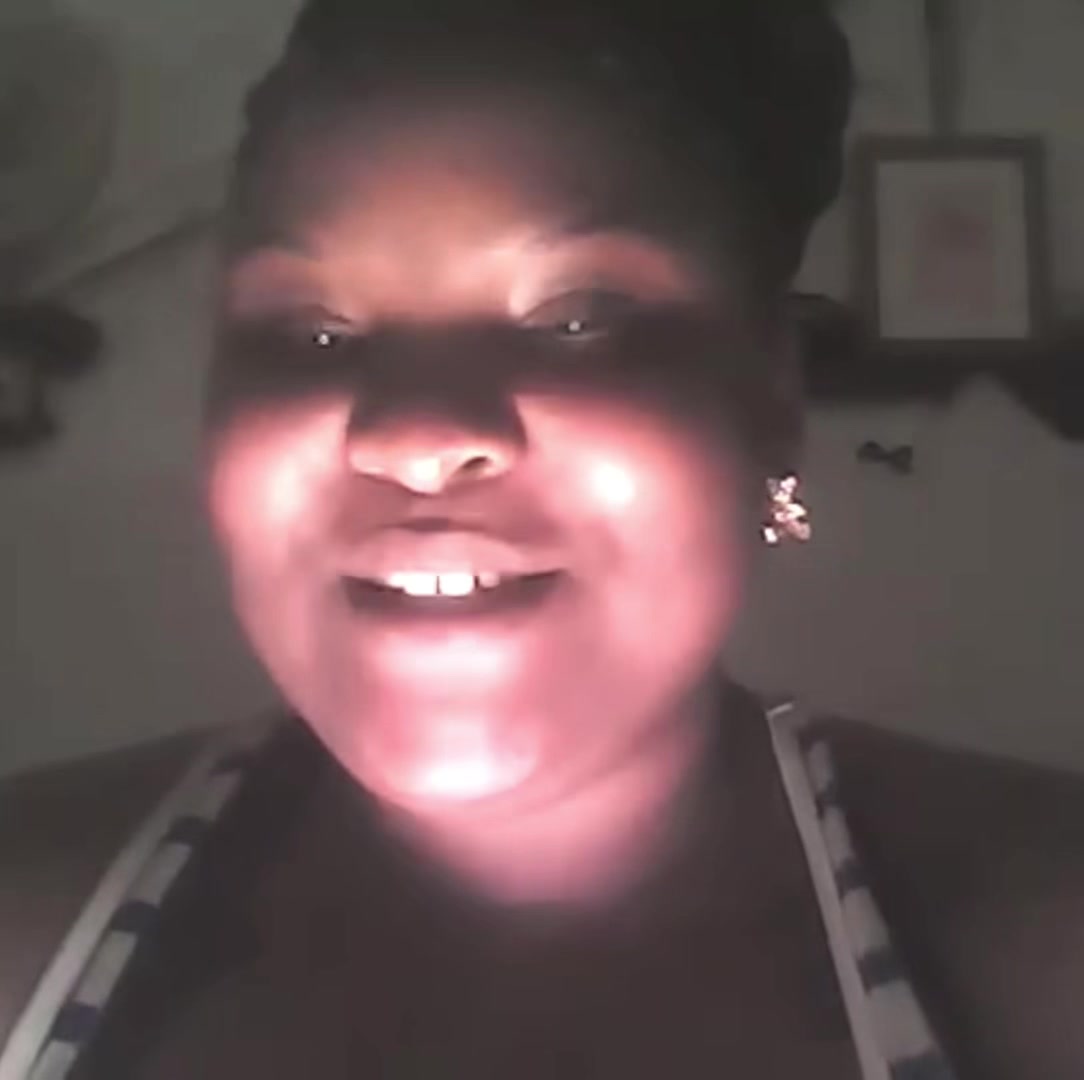 @￴