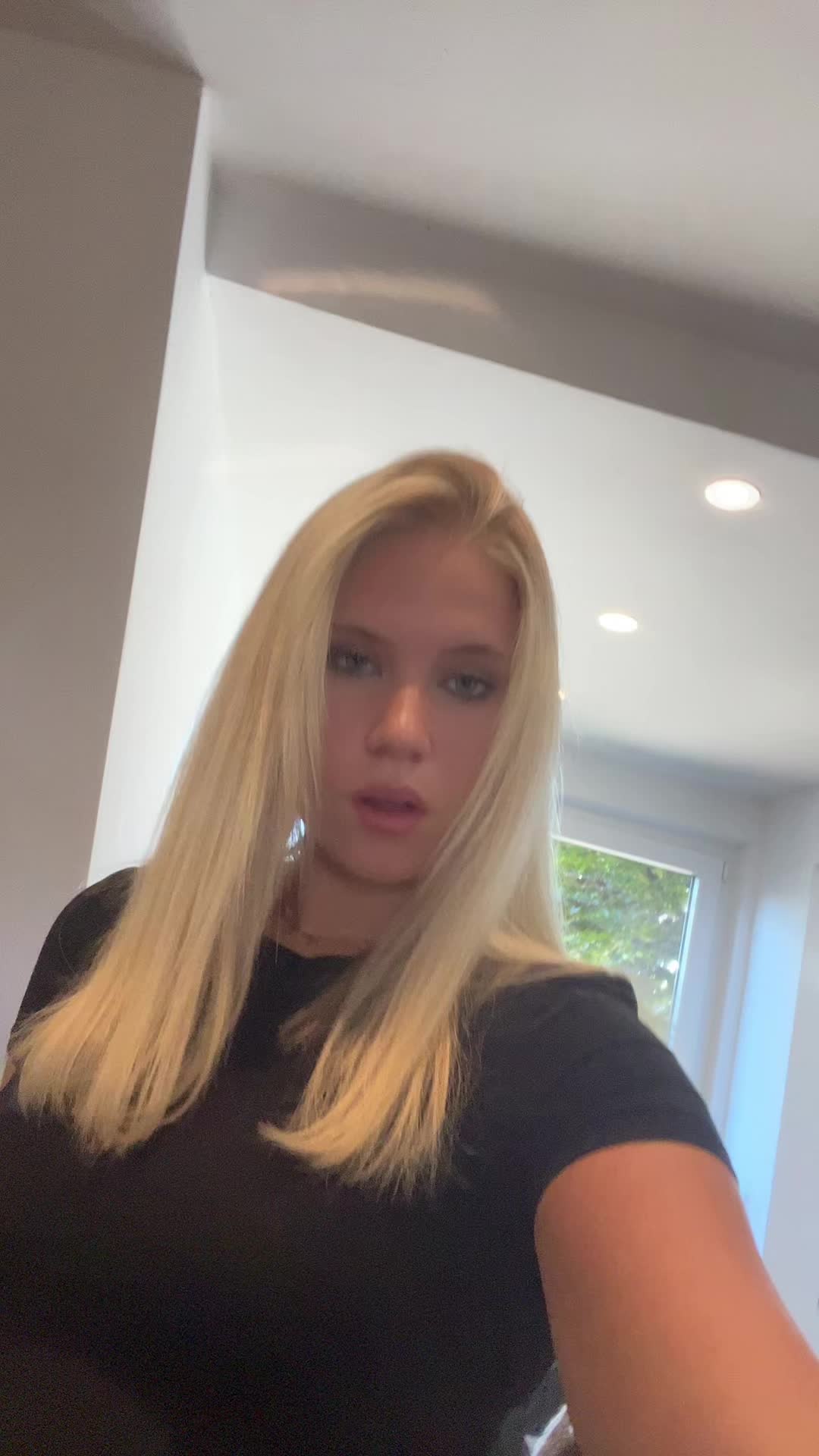 @sara sophie