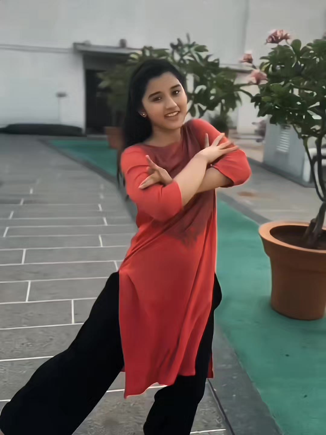 @✨aurra bhatnagar badoni 🧿🤍✨