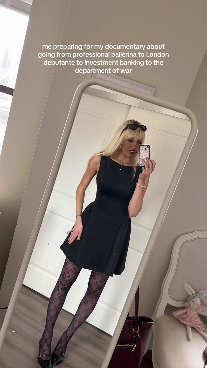 @jeanieefrances