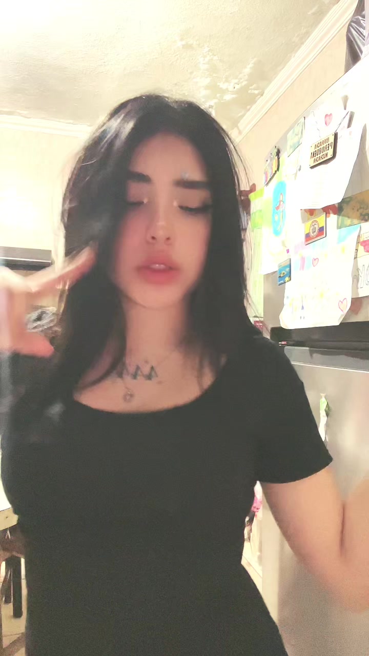 @𝐀𝐥𝐢𝐩𝐫𝐨 🍓