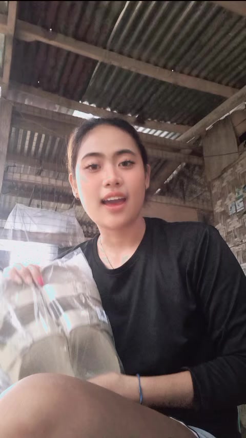 @Lj18