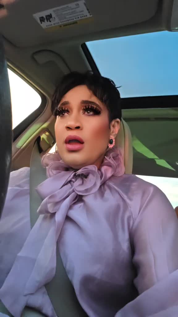 @Demi
