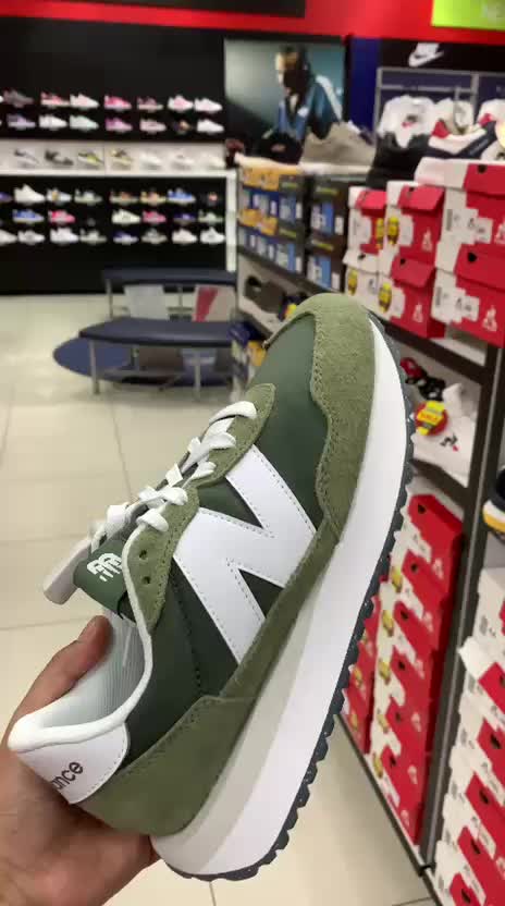 @tekkie_town_promenade268