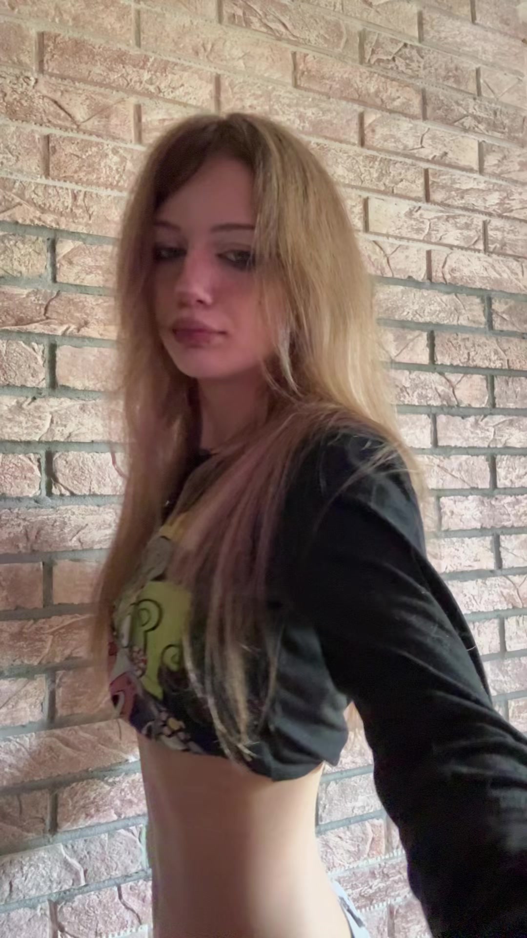 @:33