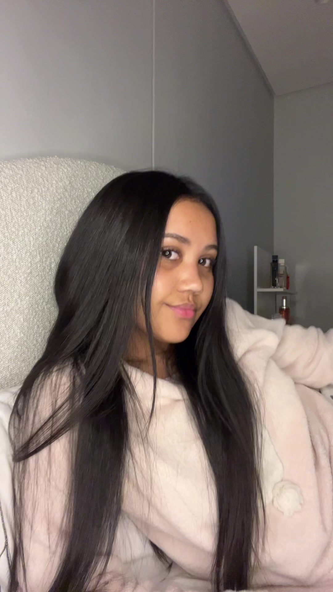 @AnnushkA