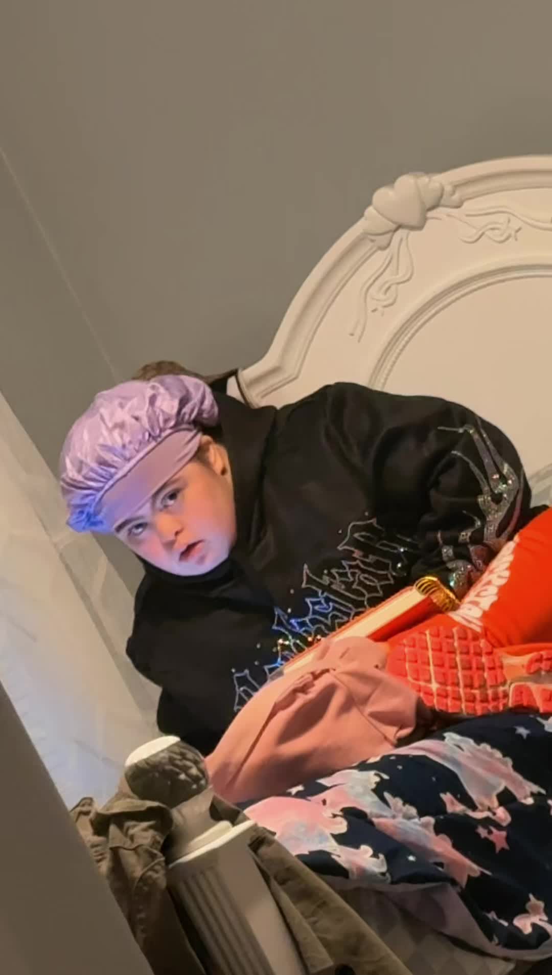 @Upsyndromequeen_