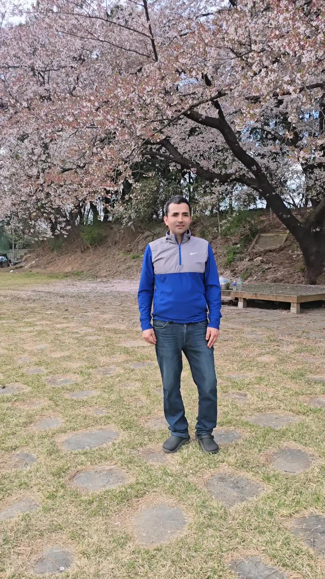 @राज खड्का (आत्रेय)
