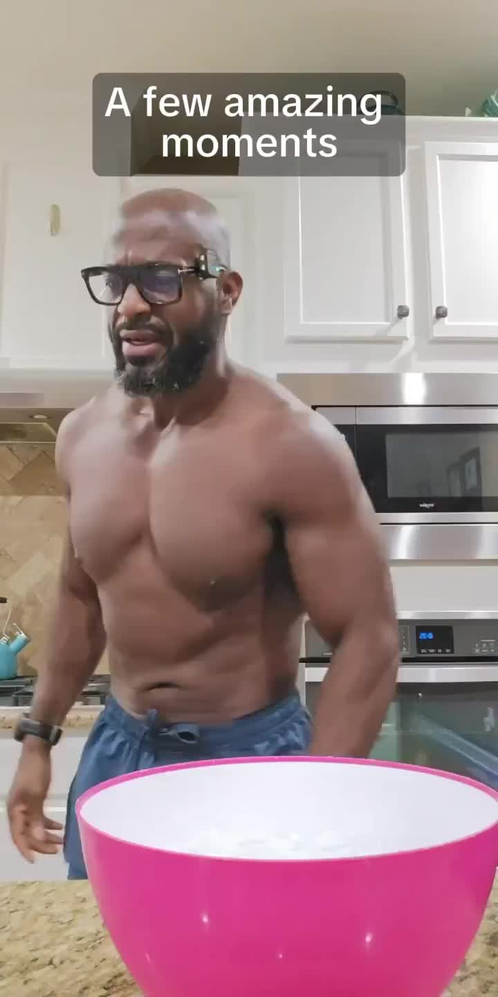 @MoyeBoyFitness