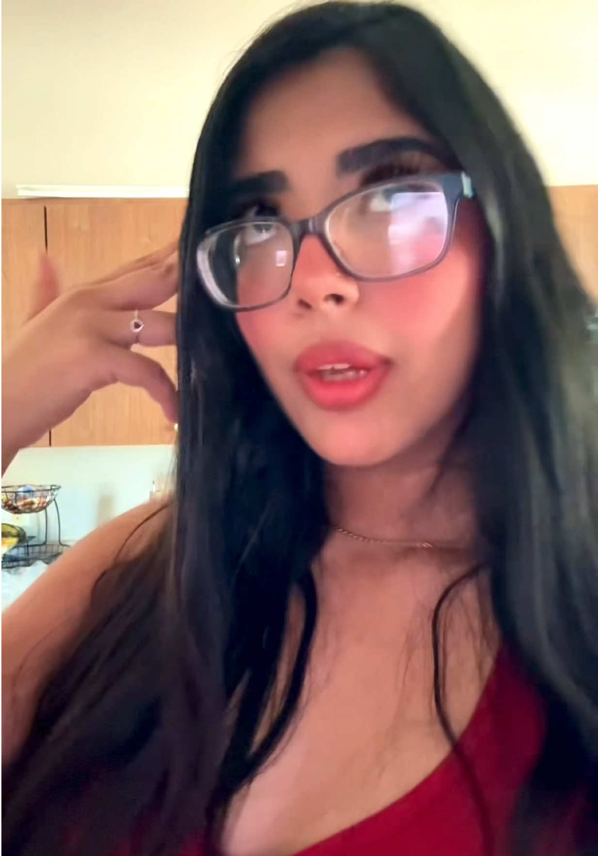 @Yvls