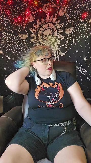 @BlazinMamaMorbyd
