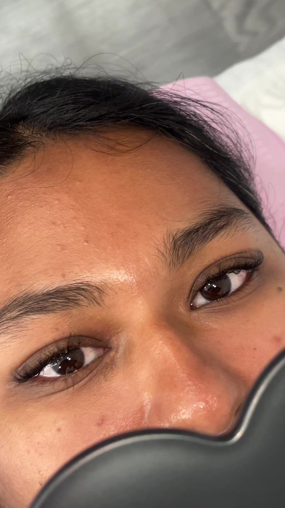 @MILTON LASH + BROW TECH