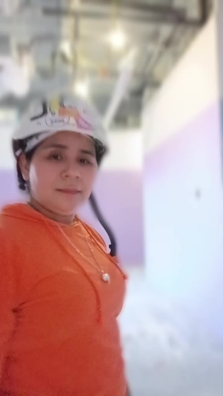 @Ana Caballero