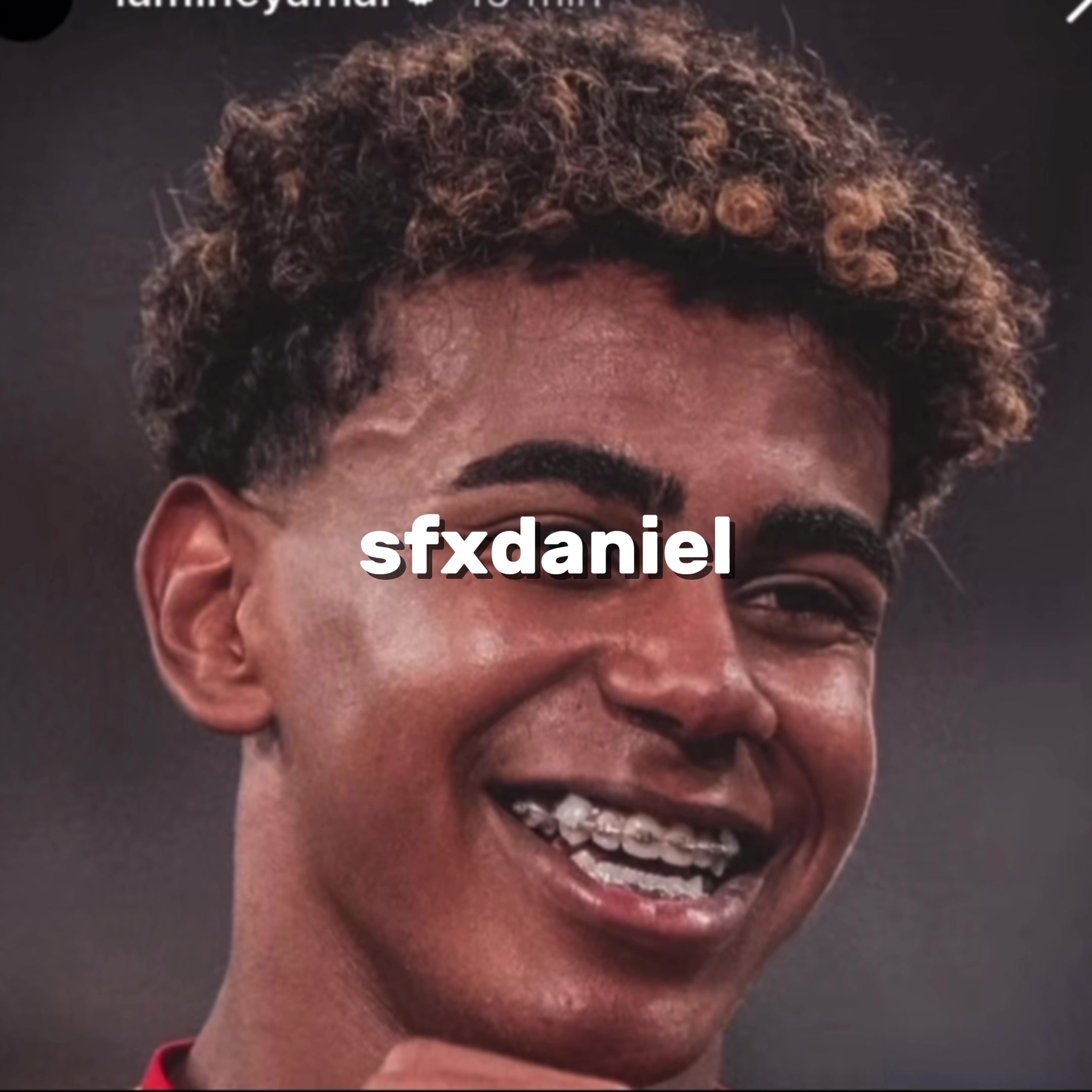 @✰