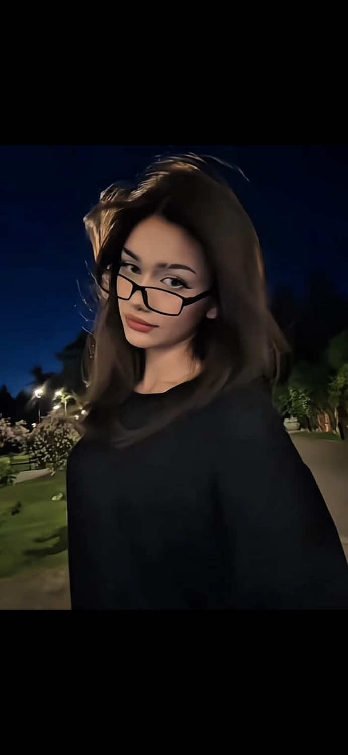@👻𝐄𝐃𝐈𝐓𝐎𝐑👻