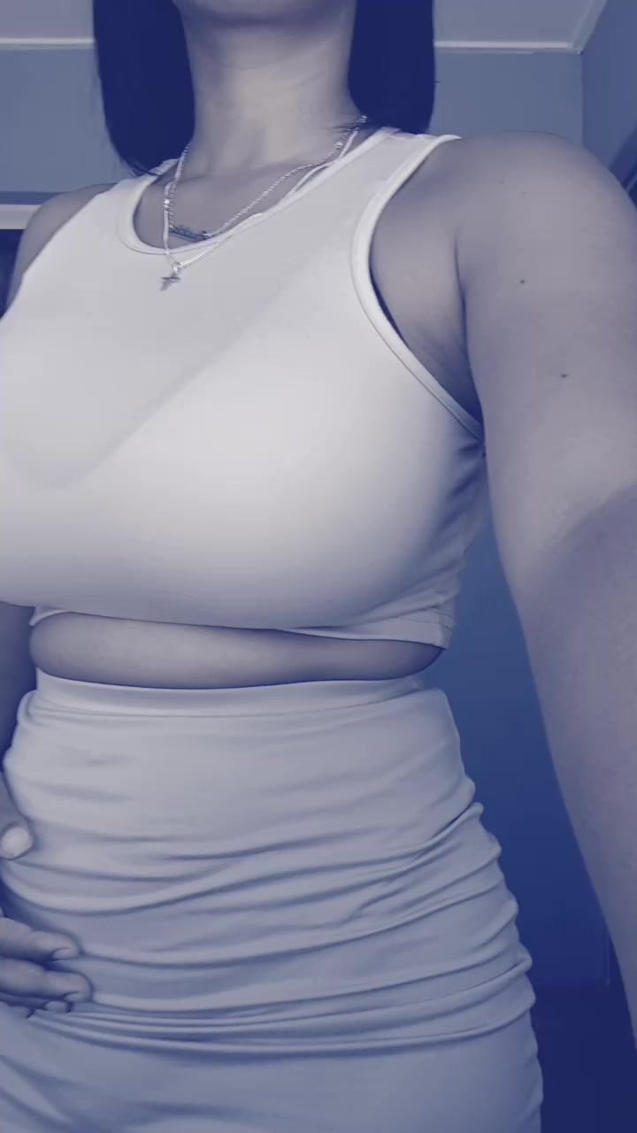 @thatgirlyonie