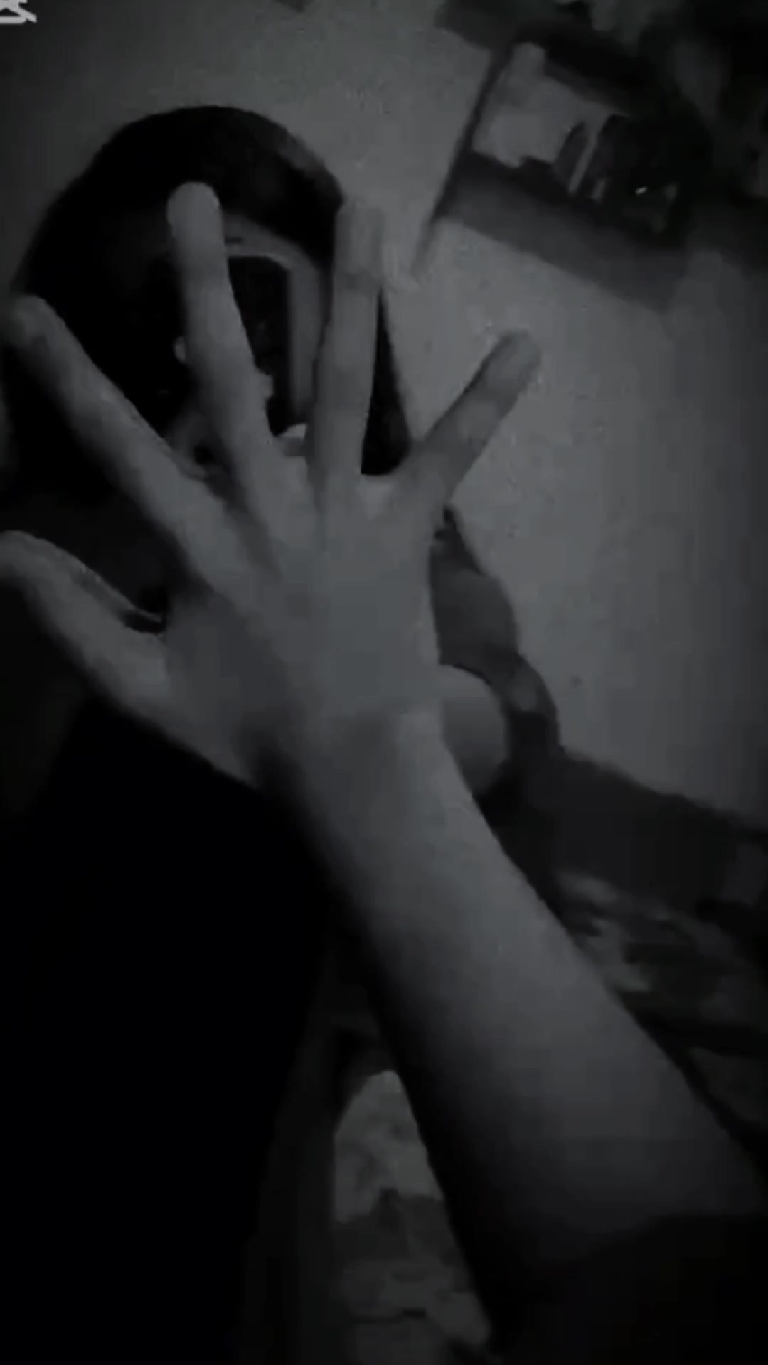 @𝚂𝚄𝙷𝙰𖤍