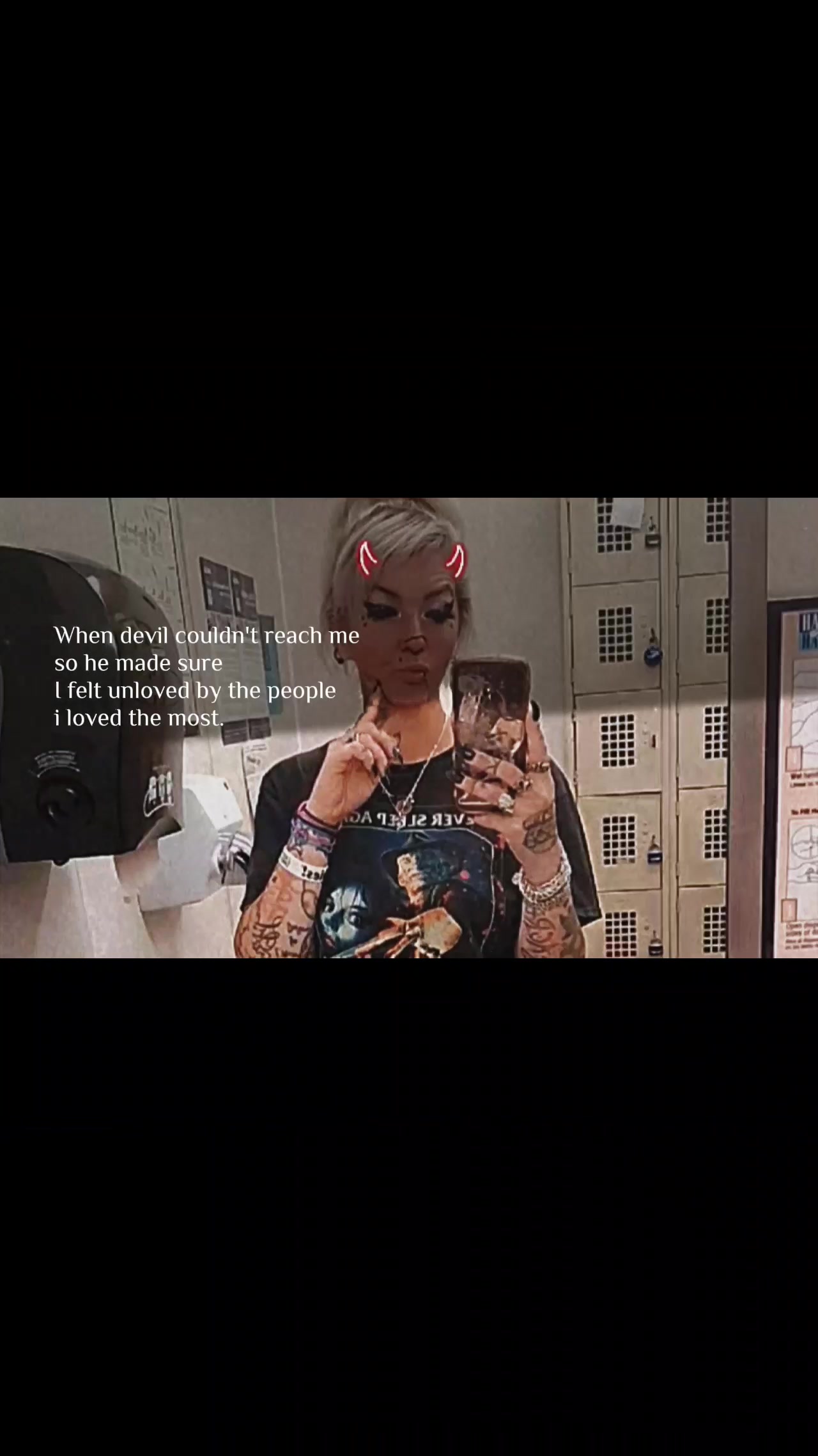 @Melanie Massacre 🦊