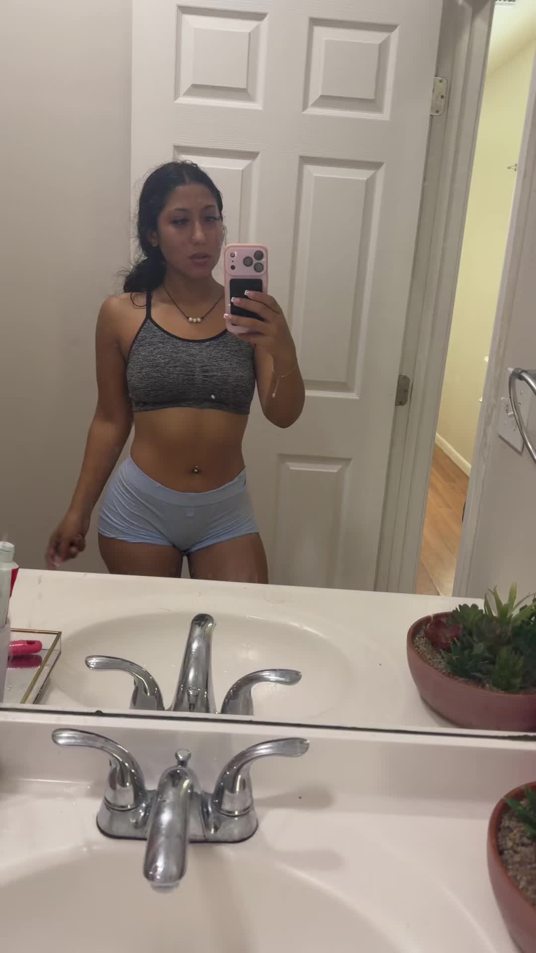 @cakednani