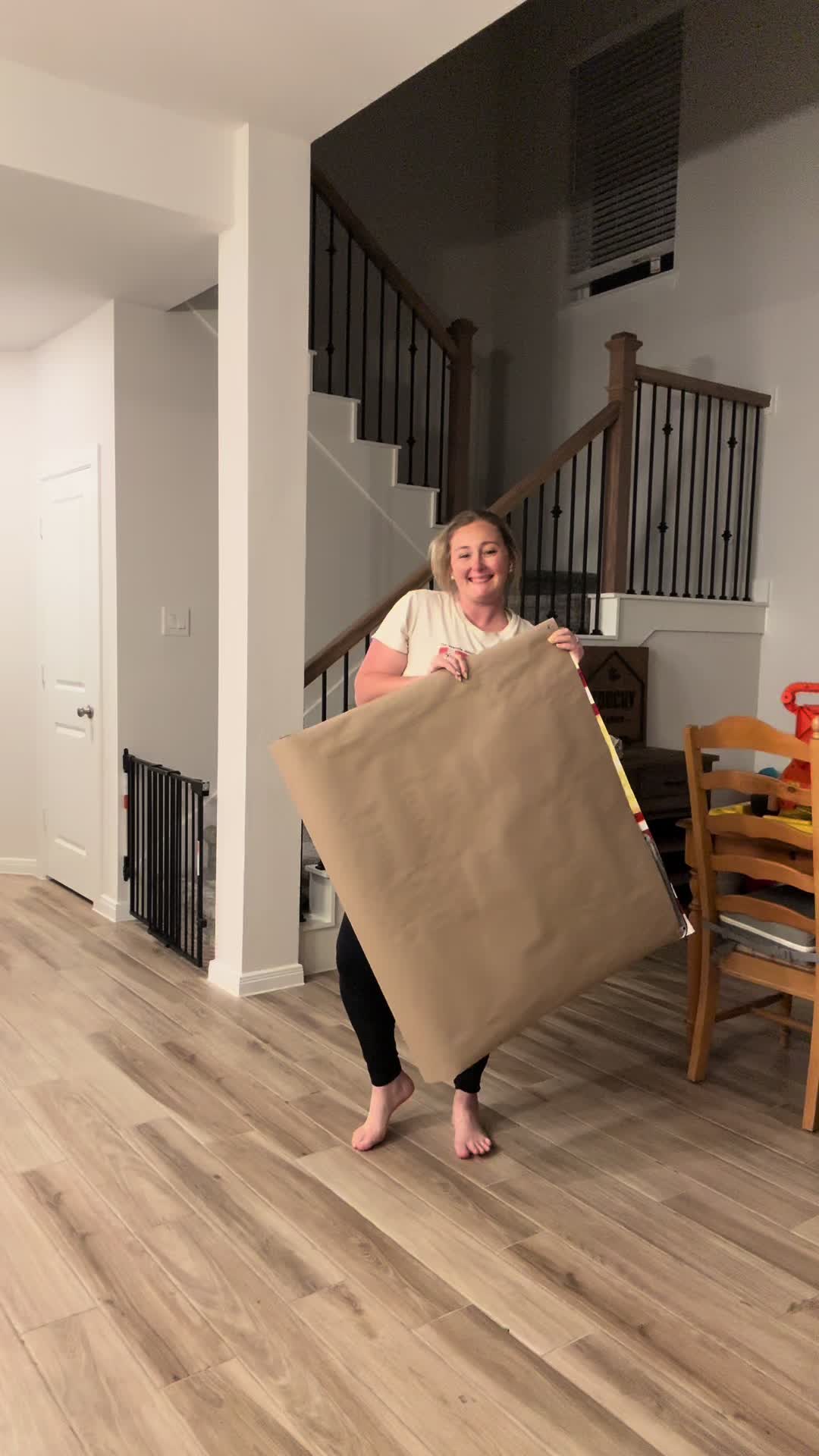 @Lindsey | Banner Artist & Mom